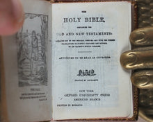 Load image into Gallery viewer, Holy Bible containing Old & New Testaments. New York Oxford University Press. American Branch. 1919. >>Attractively bound miniature Bible <<