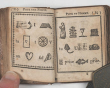 Load image into Gallery viewer, Petit oracle des amans, ou, Les horoscopes de l'amour, mis en rébus : ouvrage dans lequel chacun peut trouver toutes les vérités plaisantes qui le concernent. Castiaux, Libraire. Lille. Circa 1822.