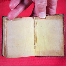 Load image into Gallery viewer, Les Amours de Psyché et de Cupidon, avec le poème d'Adonis, par La Fontaine. >>MINIATURE BOOK FROM EARLIEST TRAVELLING LIBRARY<< La Fontaine, Jean de Publication Date: 1801 CONDITION: VERY GOOD