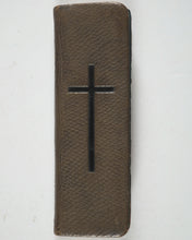 Load image into Gallery viewer, Finger Prayer Book. Common Prayer. University Press London: Henry Frowde, Oxford Warehouse, Amen Corner. London. 1899.
