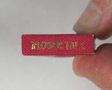 Load image into Gallery viewer, Flower Talk. Illustrated by A.Clements. Lilliput Press. Bristol, 1986. First limited and signed edition, number 6 of 55 copies.
