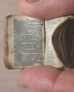 Smallest English Dictionary in the World. Bryce, David & Son. Glasgow. Circa 1896.>>Scarce miniature promo for world's largest bookshop in 1896<<