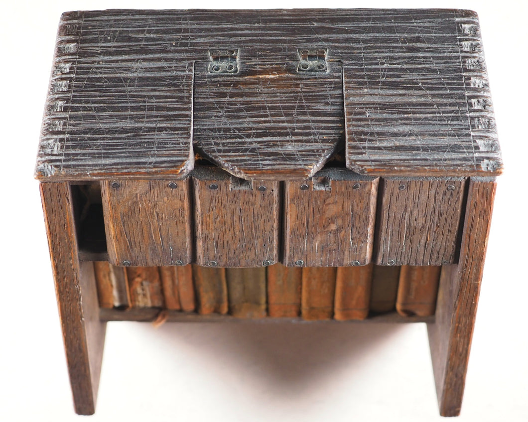 Shakespeare, William. [Complete works of Shakespeare in a replica of Shakespeare's Desk]. Bryce, David & Son. Glasgow. 1904.