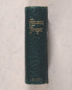 Church of England. Book of Common Prayer and Administration of the Holy Communion. According to the Use of the Church of England. Eyre & Spottiswoode Bible Warehouse Limited. 33, Paternoster Row, E.C. London, Edinburgh and New York. Circa 1900.