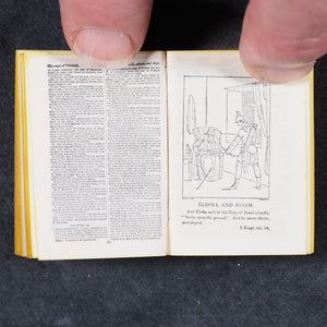 Holy Bible containing Old and New testaments: Translated Out Of The Original Tongues. Glasgow: David Bryce & Son. London: Henry Frowde. Oxford University Press Warehouse, Amen Corner. 1901. Original box.