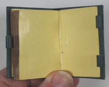 Load image into Gallery viewer, Miniatur-Kalender für das Jahr 1877 mit Versen Von Carl Faust. Fünster Jahrgang. Reges, B. [Johann Andreas Benjamin]. Frankfurt. [1876].
