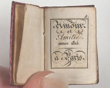 Load image into Gallery viewer, Amour et Amitié anneé 1825. Marcilly. Rue St. Jacques No.21. Paris. [1824].
