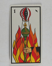 Load image into Gallery viewer, Le Grand Tarot Ésotérique ou « El Gran Tarot Esoterico ». Heraclio Fournier. Spain. 1976.
