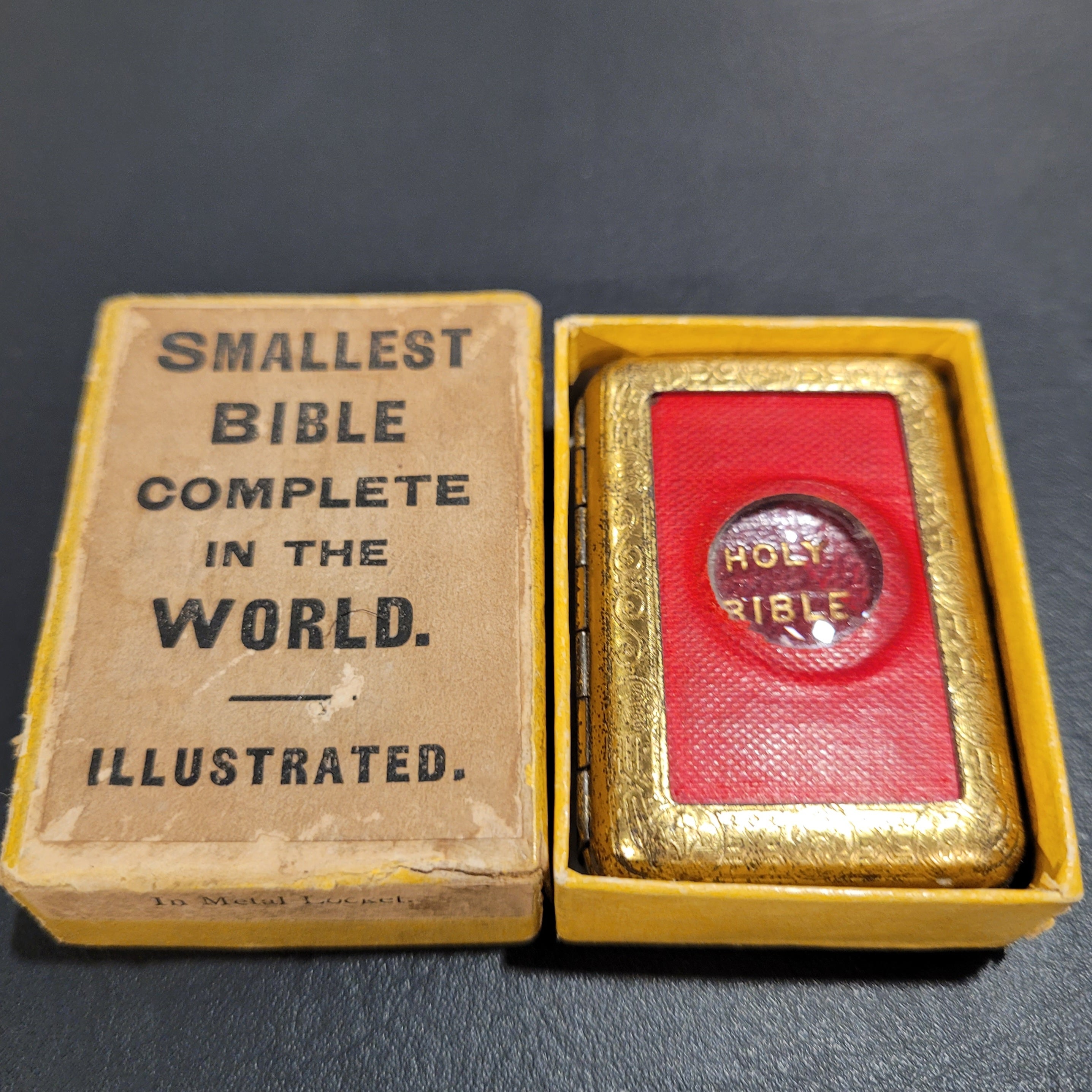 Smallest Bible Complete in the World - Illustrated c1901 – Camden