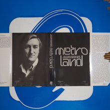Load image into Gallery viewer, Metroland. Julian Barnes. Signed by the author. First edition. Jonathan Cape. 1980. Near fine in near fine dust jacket.

