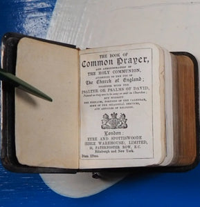 BOXED SILVER MINIATURE<<Book of common prayer, and administration of the Holy Communion. Church of England. Publication Date: 1924 Condition: Very Good. >>MINIATURE BOOK<<