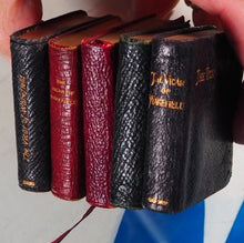 Load image into Gallery viewer, Vicar of Wakefield &gt;&gt;MINIATURE BOOK&lt;&lt; Goldsmith, Oliver. Publication Date: 1900 Condition: Very Good. Binding Variant C. blue. &gt;&gt;MINIATURE BOOK&lt;&lt;
